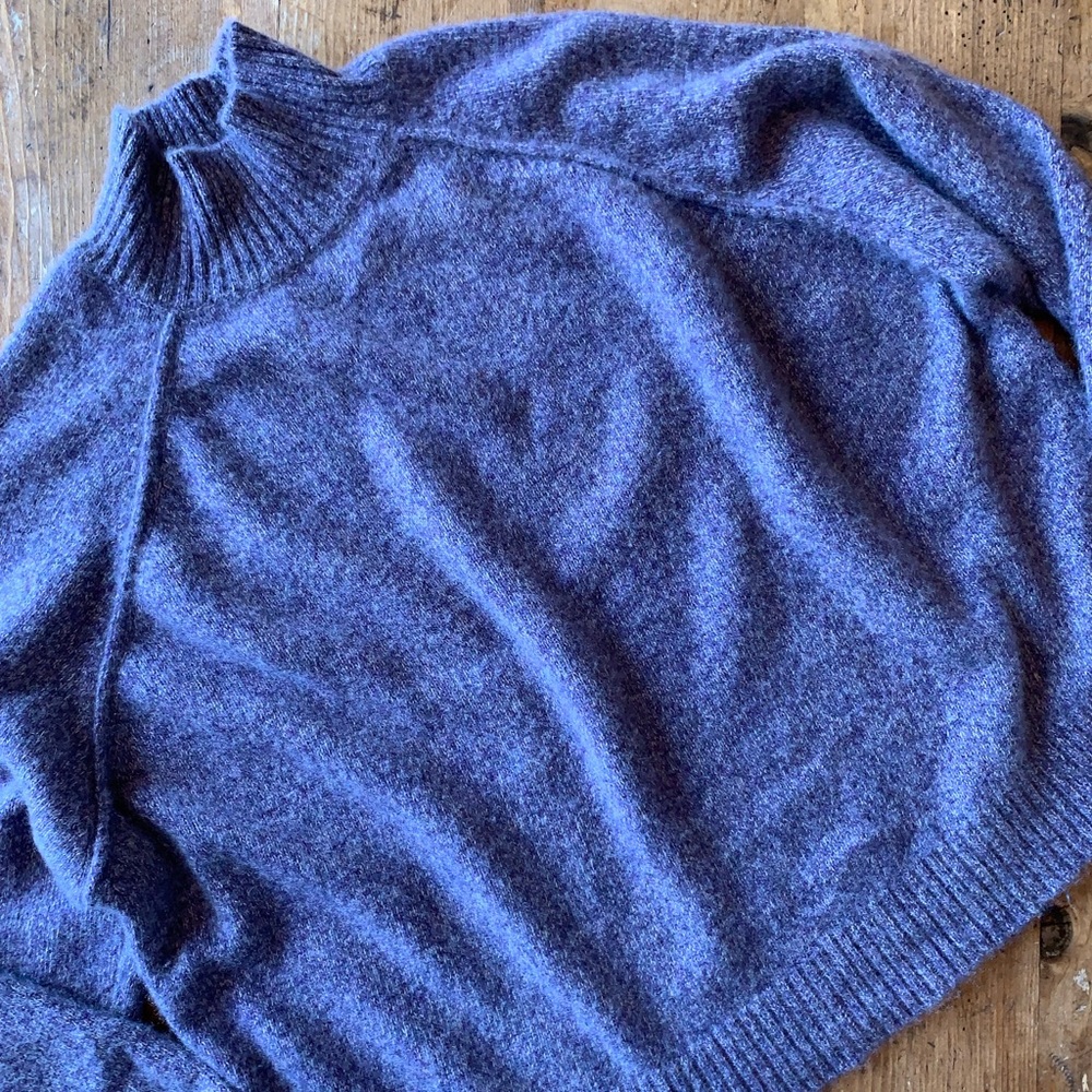 Cashmere Women's Purple Turtleneck Sweater